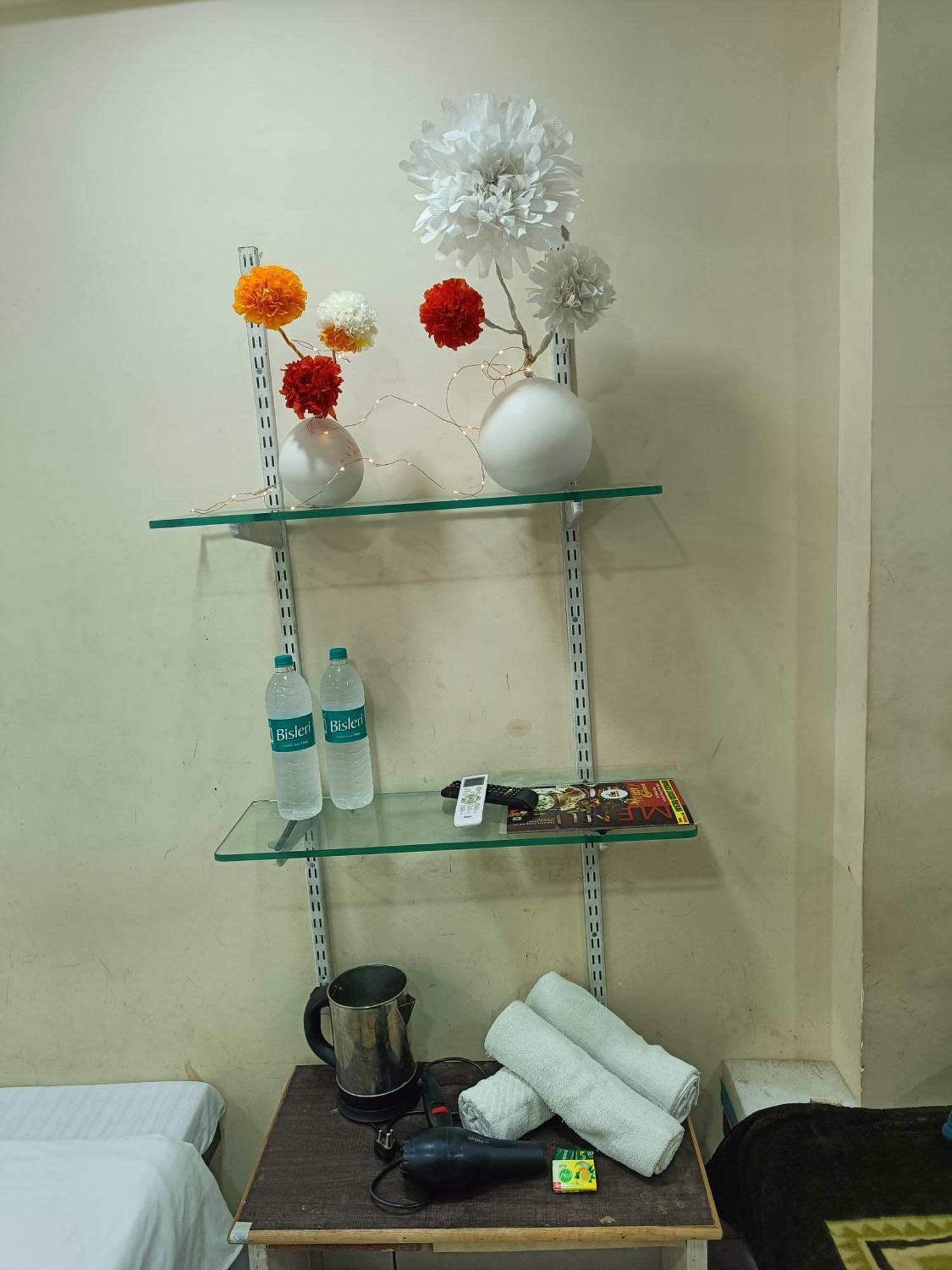 Hotel S Tower Ujjain Bagian luar foto