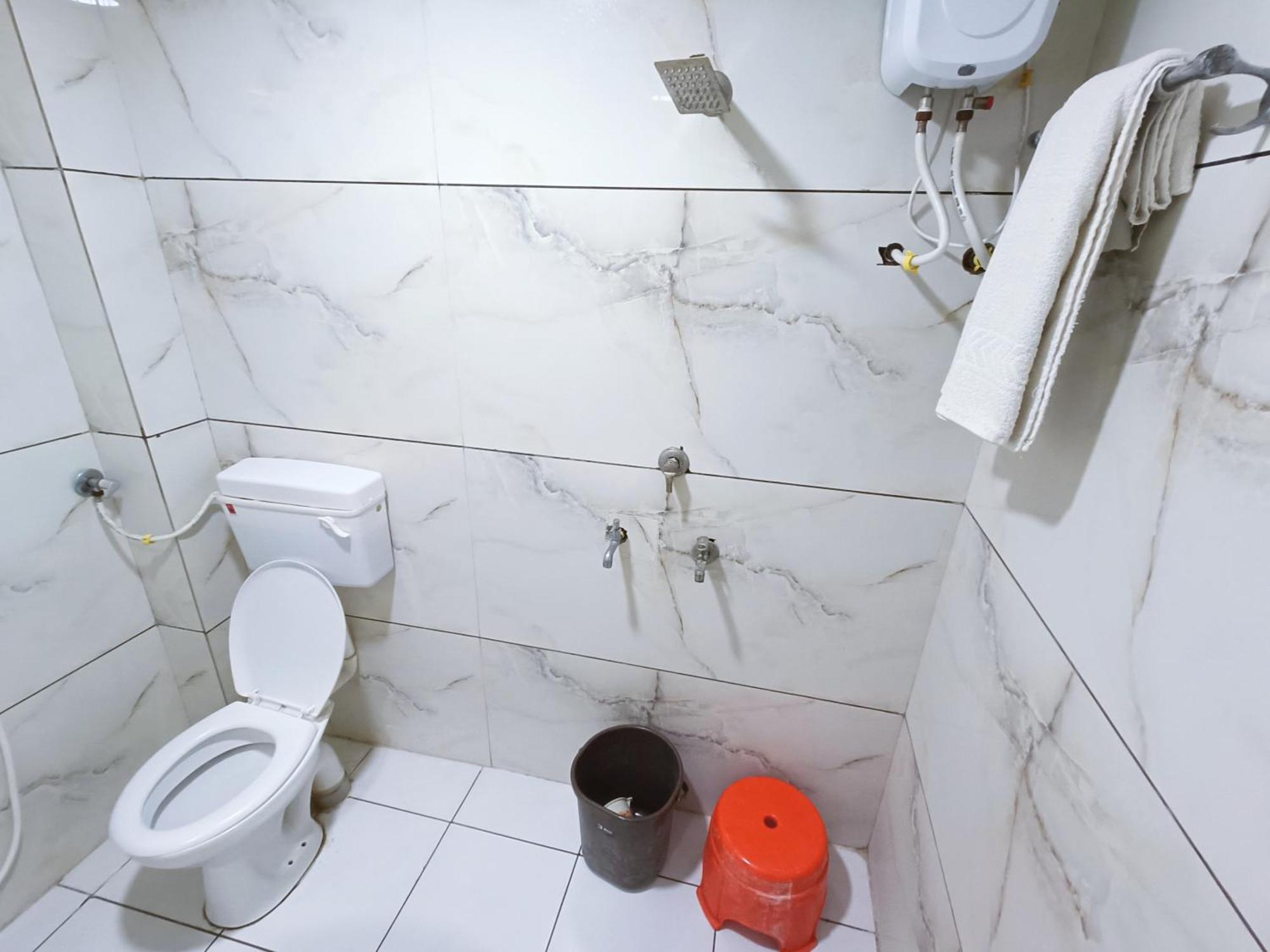 Hotel S Tower Ujjain Bagian luar foto